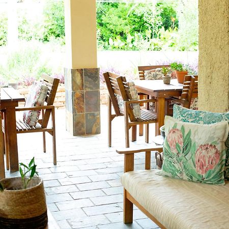 Crisp Guest Rooms Bloemfontein Bagian luar foto