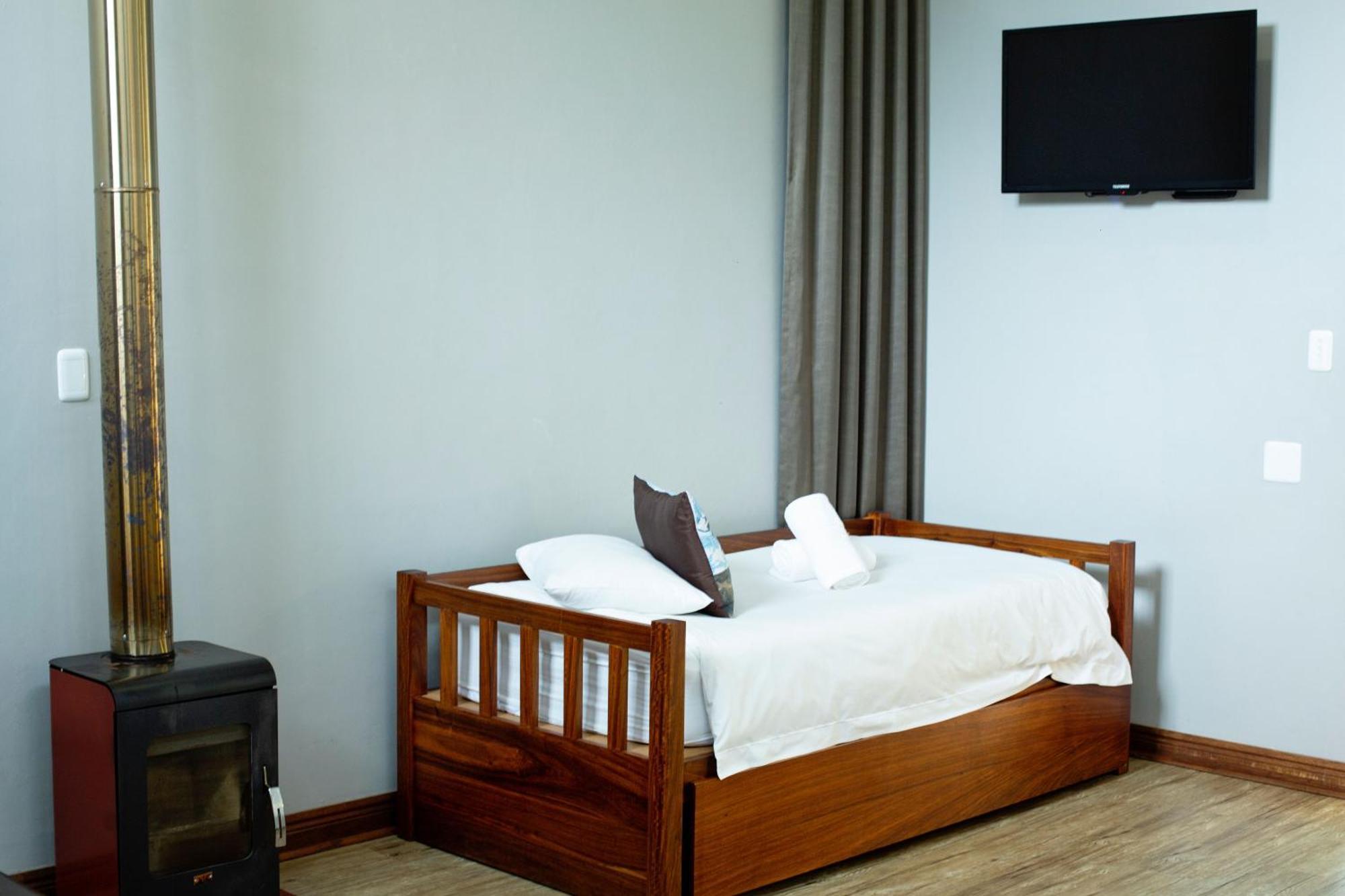 Crisp Guest Rooms Bloemfontein Bagian luar foto